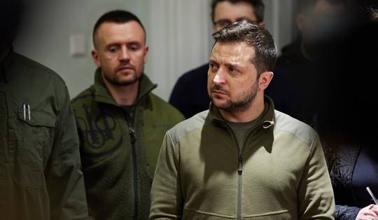 Zelensky: ‘Document over veiligheidsgaranties VS is 100 procent klaar’ • Moskou sluit onderhandelingen met EU-leiders over Oekraïne uit
