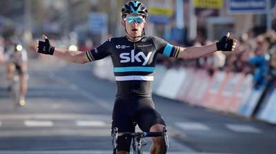 Kwiatkowski klopt Mollema en Dumoulin in het Baskenland
