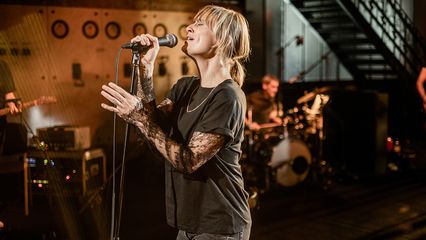 6. Songs van Geike Arnaert