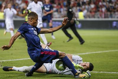 Bekijk hier het duel van Ajax met Nice terug