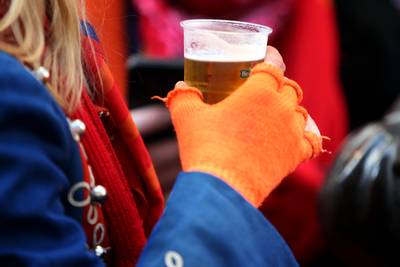 Een biertje in Bosuilendorp? Stuk goedkoper dan in Breda