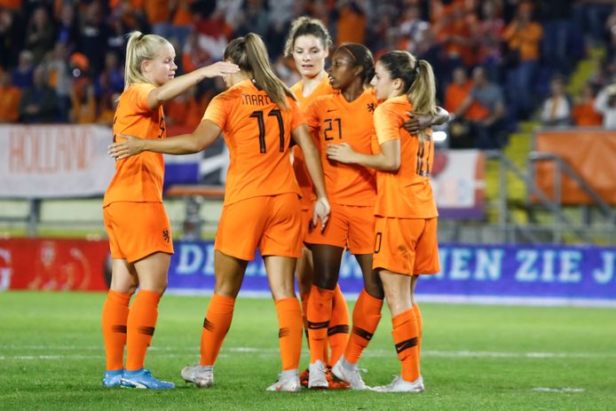 Oranje Leeuwinnen Naar Utrecht Voor Finale Tegen Zwitserland Nederlands Voetbal Ad Nl