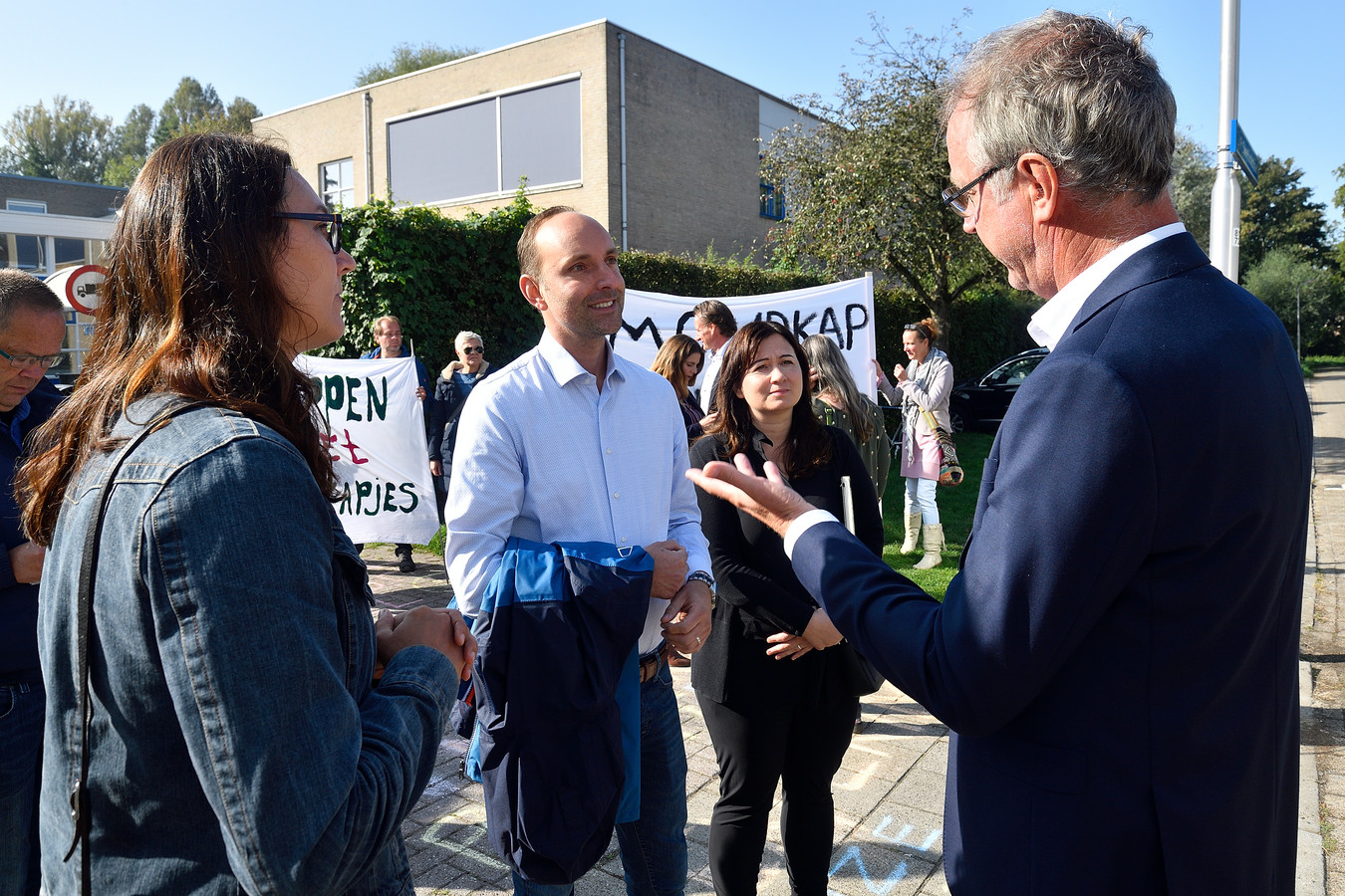 Schoolbestuur Betreurt Actie Viruswaarheid Demonstratie Tegen Mondkapjesplicht Is Een Voltreffer Midscheeps Foto Destentor Nl