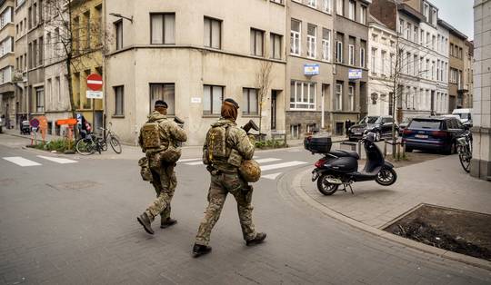 ‘Absurd’ versus ‘prijs van vrijheid’: lezers over de nieuwe defensiecodex
