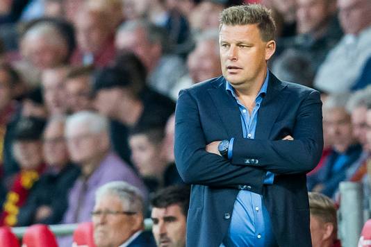 Go Ahead Eagles-trainer John Stegeman ziet zijn ploeg niet als favoriet.