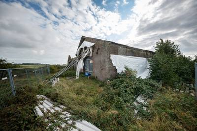 Botenloods herrijst bij Fort Sabina