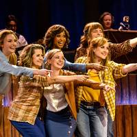 Behind the scenes: déze feitjes over de hitmusical Come From Away kende je nog niet