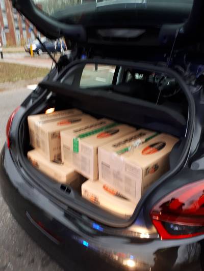 Arnhemse agenten betrappen drietal met hennepstekjes in patatdozen