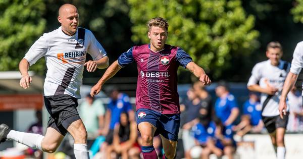 LIVE | Köhlert zet Willem II met tweede goal op 0-3 in Diessen - BD.nl