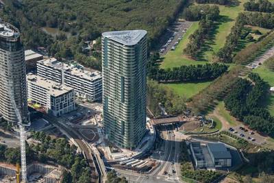 Veel bewoners 'krakende' flat Sydney weer naar huis