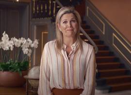 Máxima en Amalia starten een trend: bloesjes met dít motief