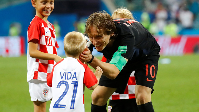 Kroatië naar halve finale WK na strafschoppen tegen ...