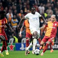 Union krijgt 50.000 Turken stil na intikker van Promise David en klopt Galatasaray met 0-1