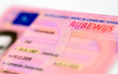 Man die met drugs en alcohol op ging rijden twee keer in 24 uur opgepakt in Ede