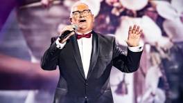 Didier blaast iedereen omver met 'My World'