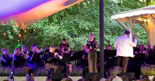 Oud-voorzitter Peter Leerintveld benoemd tot erelid van fanfare Juliana - BD.nl