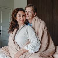 ‘Hij brulde door de hele straat: ‘Haal die tiet eruit!’’: tussen de lakens met Nuria en Stijn uit ‘Blind getrouwd’