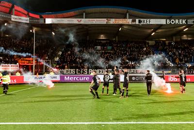 Willem II geeft fakkelgooier stadionverbod