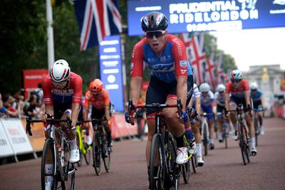 Wild gediskwalificeerd in Londen, Wiebes krijgt winst toegewezen