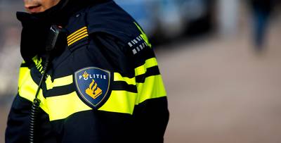 Politiemol (22) uit Tiel ‘verdiende tonnen’ met lekken info naar criminelen en motorbendes