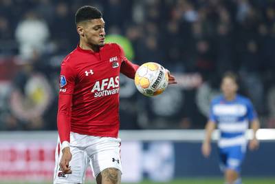 AZ laat geblesseerde Johnsen thuis
