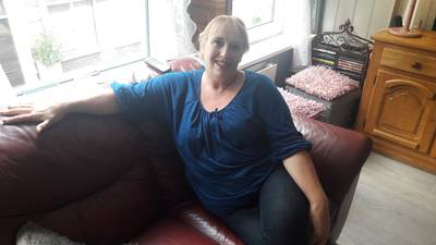 Oproep moeder Glennis aan John de Mol: zend finale ook in Nederland uit