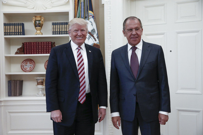 Donald Trump et Sergei Lavrov Ã  la Maison blanche le 15 mai 2017.