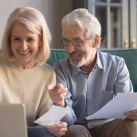 Waarom je juist wél met vrienden of familie over geld moet praten