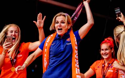Sarina Wiegman beste coach vrouwenteam