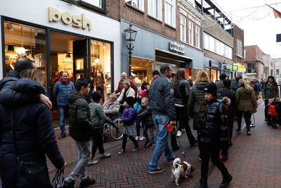 Nederland shopt er voor kerst op los: pinrecords aan diggelen