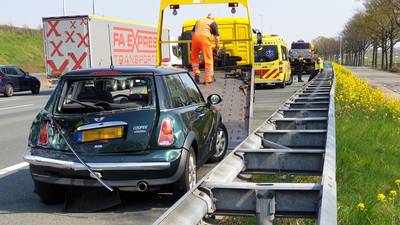 Rijbaan en uitvoegstrook A12 bij Ede afgesloten na ongeluk