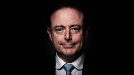 Bart De Wever keert in eerste grote interview sinds verkiezingen de rollen om: “Voor Magnette kan België barsten”