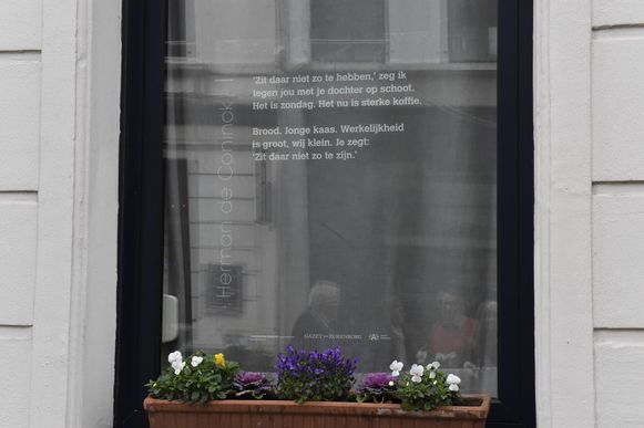 150 Gedichten Herman De Coninck Op Vensters Antwerpen In De Buurt Hln