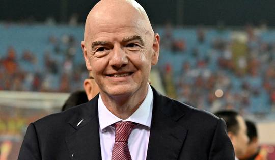 UEFA bereidt strafrechtelijke procedure voor tegen FIFA-voorzitter Infantino