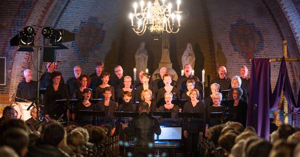 Geheime zender verstoort concert in kerk Goor | Almelo eo - Tubantia