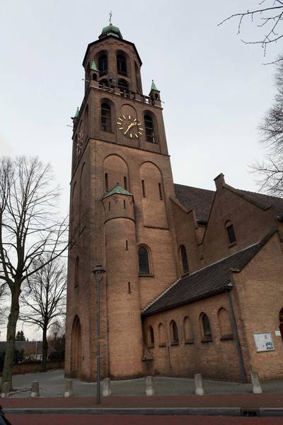 Liever geen mis dan veel katholieken teleurstellen, dus zijn alle vieringen online te volgen