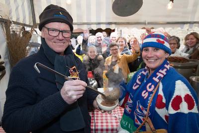Weissensee-schaatser en hartpatiënt Jos krijgt verrassing van z'n leven