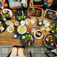 Déze 4 dingen eten voedselveiligheid-experts nóóit in een restaurant 