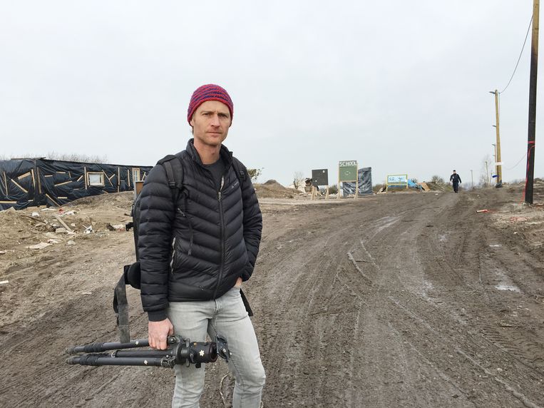 Henk Wildschut wint met 'Ville de Calais' de Nederlandse Fotoboekenprijs 2019 - Volkskrant