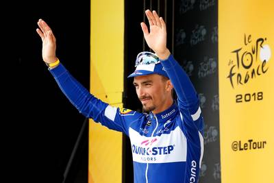 Alaphilippe klopt Mollema in sprint en wint Clásica San Sebastián