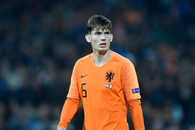 Geschorste De Roon ontbreekt bij afsluitend kwalificatieduel met Estland