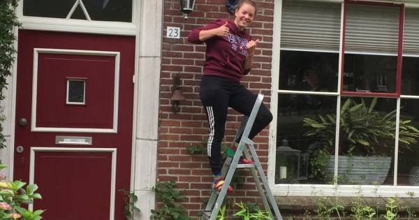 Geslaagden vieren feest in Brabant en zetten hun mooiste moment online - Eindhovens Dagblad