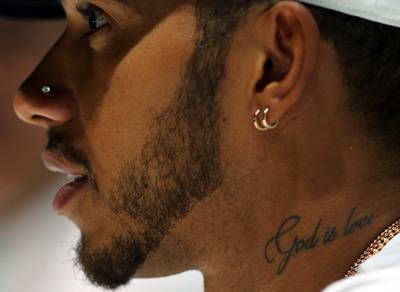 Hamilton niet afgeleid door rol in Paradise Papers