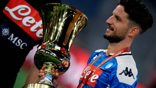 Beker én 15 miljoen per jaar, twee keer prijs voor Dries Mertens: “De liefde is voor eeuwig” 