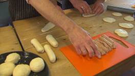 Brabantse worstenbroodjes bij de vleet
