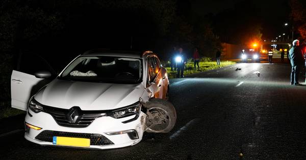 Frontale botsing in Tolkamer: één gewonde, één aanhouding na blaastest.