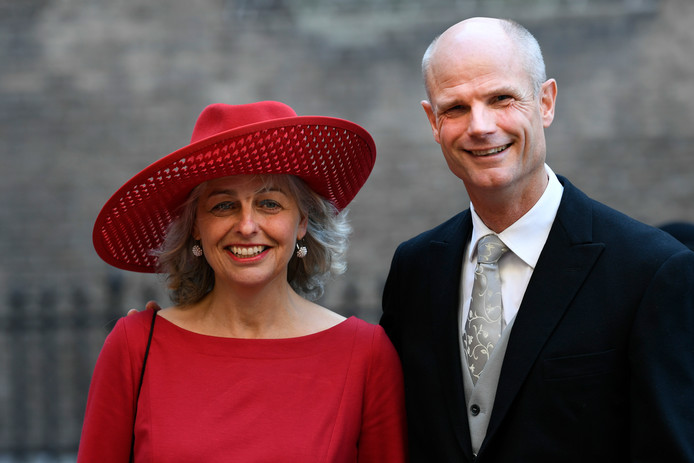 Minister Stef Blok van Buitenlandse Zaken en zijn partner tijdens Prinsjesdag.