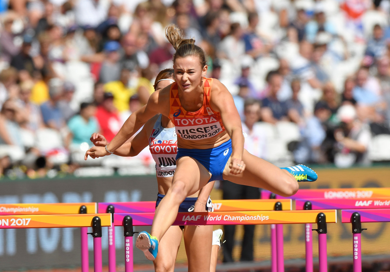 Nadine Visser en Sharona Bakker naar halve finales 100 ...