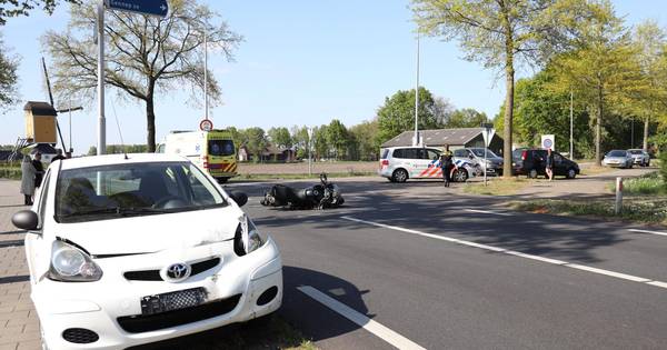 Motorrijder gewond na botsing in Volkel.