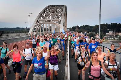 Zeshonderd wandelaars moeten de strijd staken na de eerste wandeldag